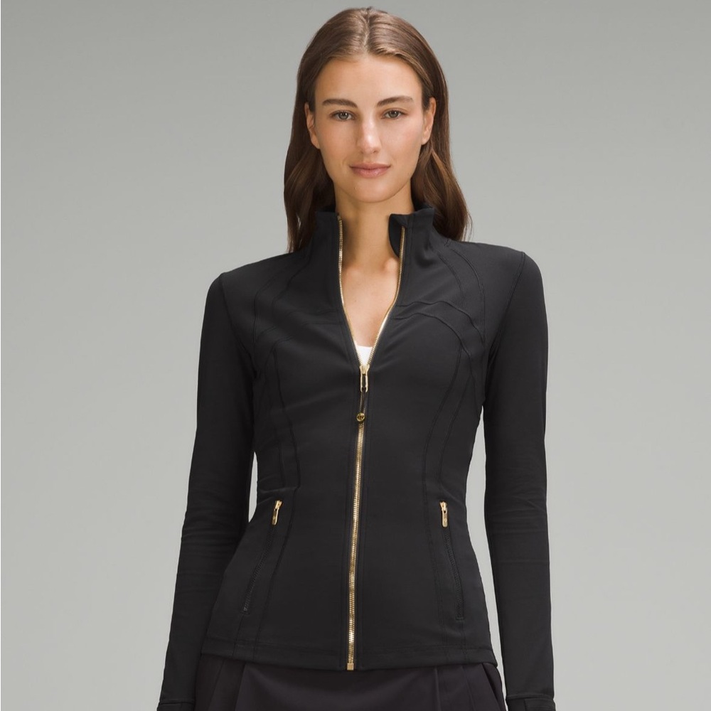 Cropped Lululemon Define Jacket